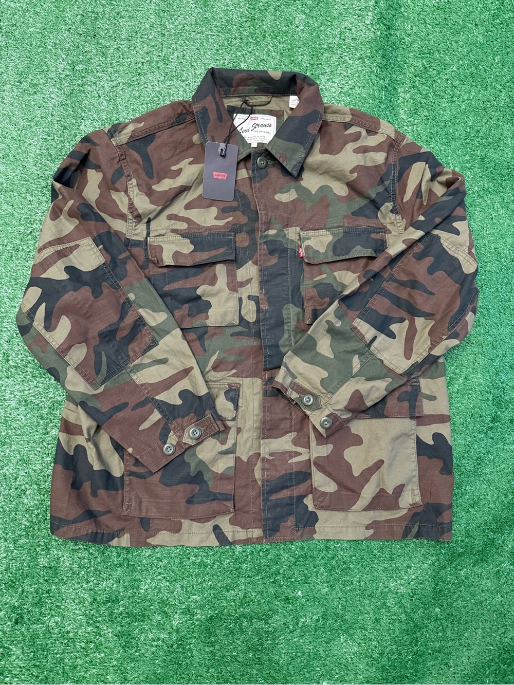 Levi’s Men’s Camo Jacket – Size Large – Brand New With Tags